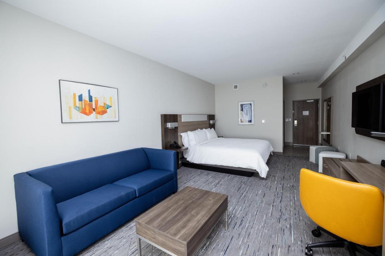 Holiday Inn Express & Suites Tampa Stadium - Airport Area By Ihg Extérieur photo