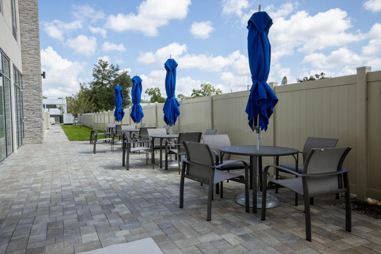 Holiday Inn Express & Suites Tampa Stadium - Airport Area By Ihg Extérieur photo