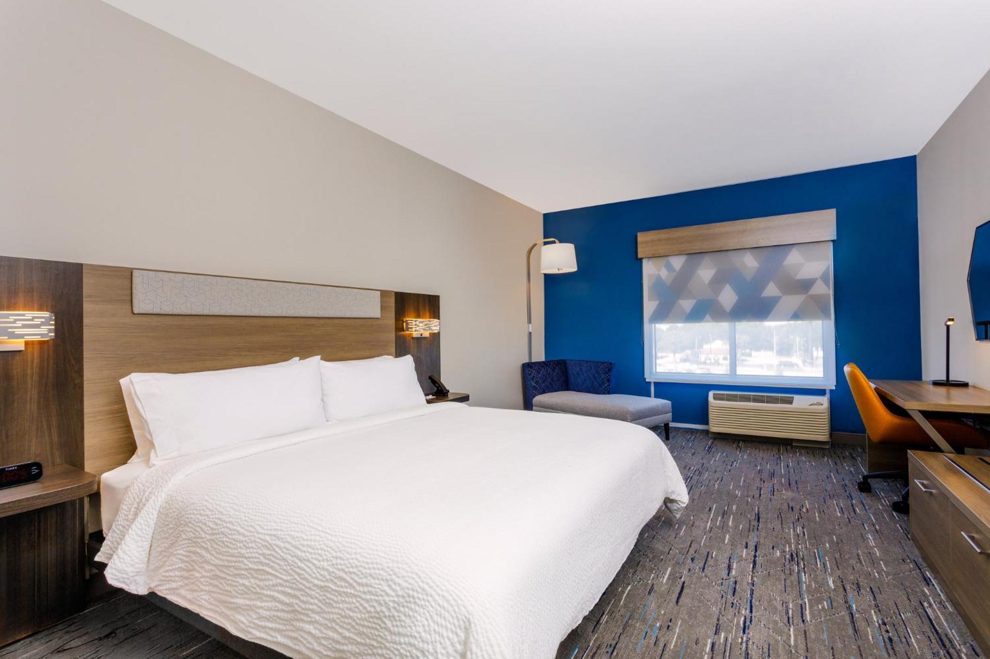 Holiday Inn Express & Suites Tampa Stadium - Airport Area By Ihg Extérieur photo