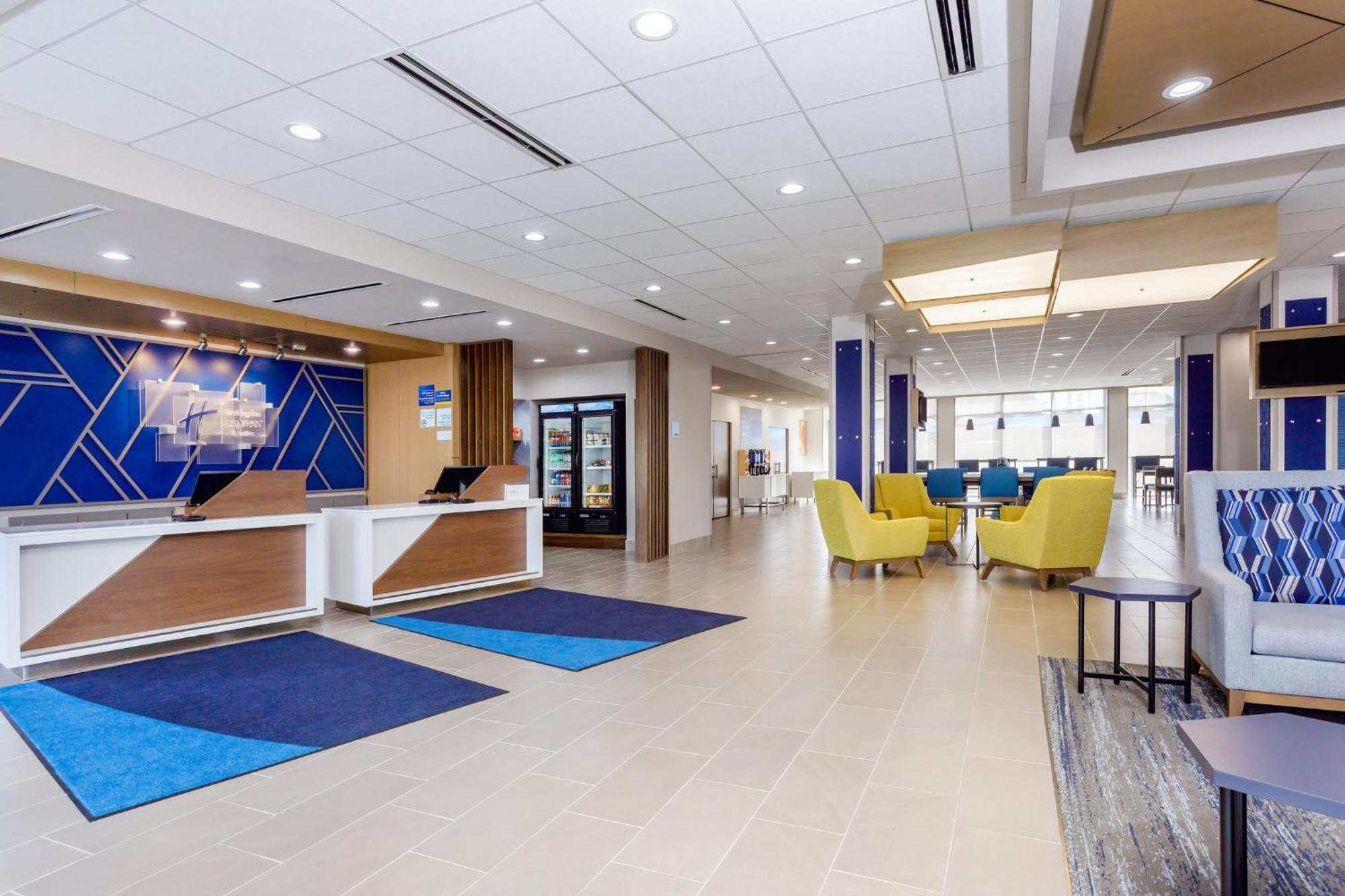 Holiday Inn Express & Suites Tampa Stadium - Airport Area By Ihg Extérieur photo